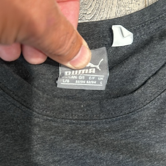 Puma tee in like new condition - Picture 2 of 2